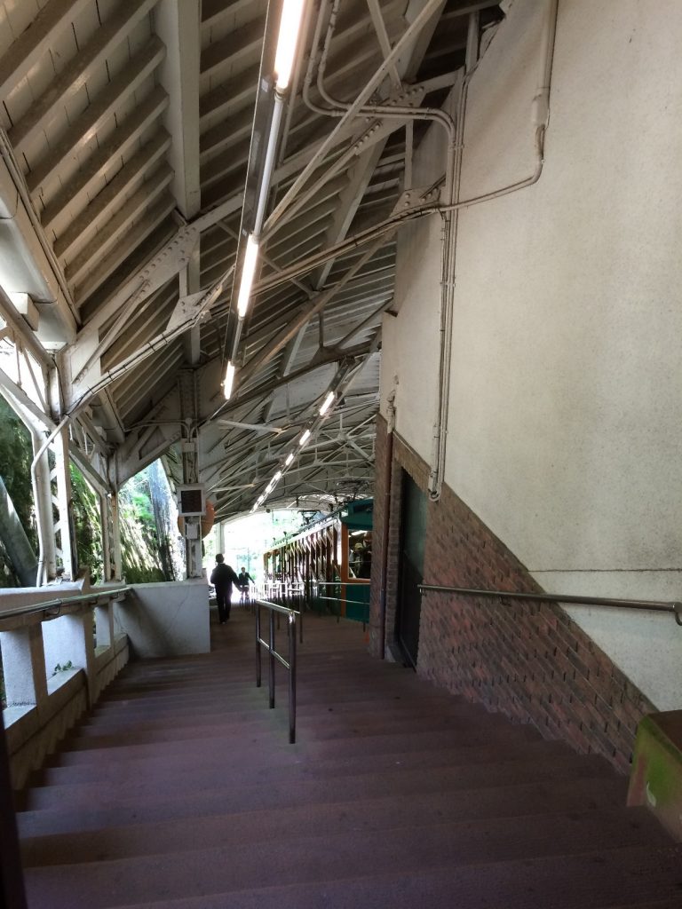 トイレ休憩のために立ち寄った六甲ケーブル上駅